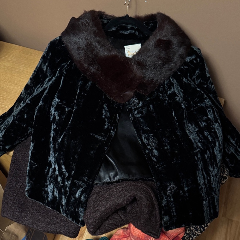 Vintage cropped velvet jacket